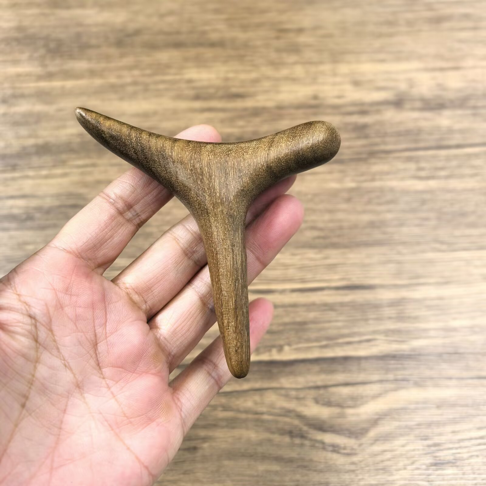 金丝檀木三角雀穴位按摩棒
