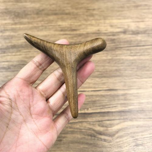 金丝檀木三角雀穴位按摩棒