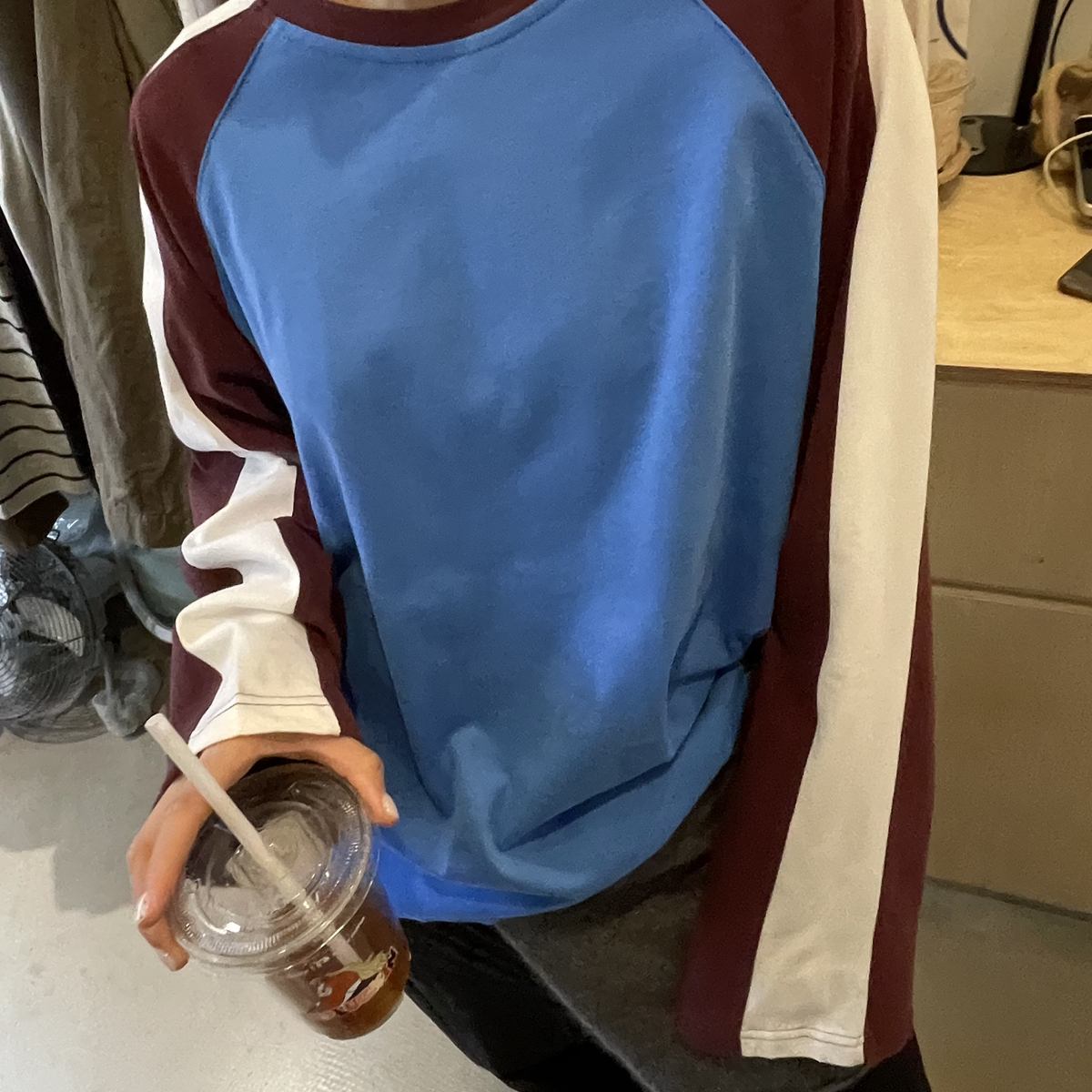 SANBARA-磨毛擦肩袖T恤擦肩袖磨毛拼接色彩T恤长袖T恤99388