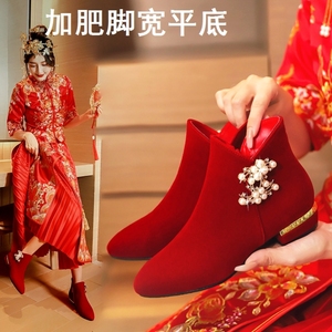 婚鞋日常可穿高级感冬季婚鞋不累脚红色新娘鞋大码加肥脚宽平底