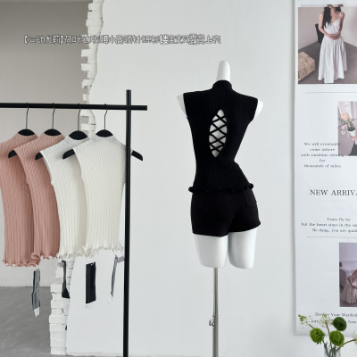 JAYKY YANG心动尤莉荷叶边收腰小高领针织衫镂空交叉露背上衣