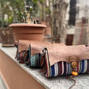 Nepal斜挎单肩彩条包棉麻牛皮拼接民族风小众设计风格