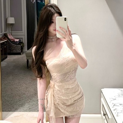 JOYKIKI金金酷酷哒半岛情书纯欲仙女手工提花亮片斜肩连衣裙