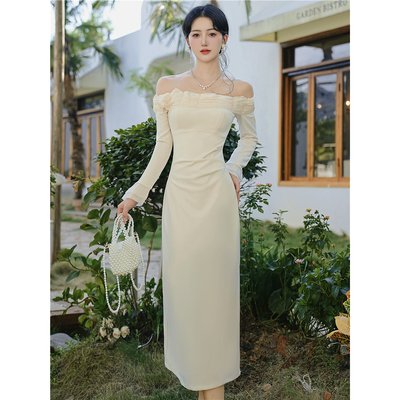 小清新一字肩连衣裙气质长袖