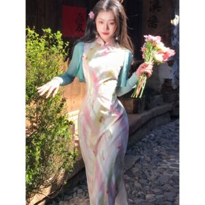 2026新款春装新款中式碎花格连衣裙花瓣袖复古女装旗袍式春夏撞色