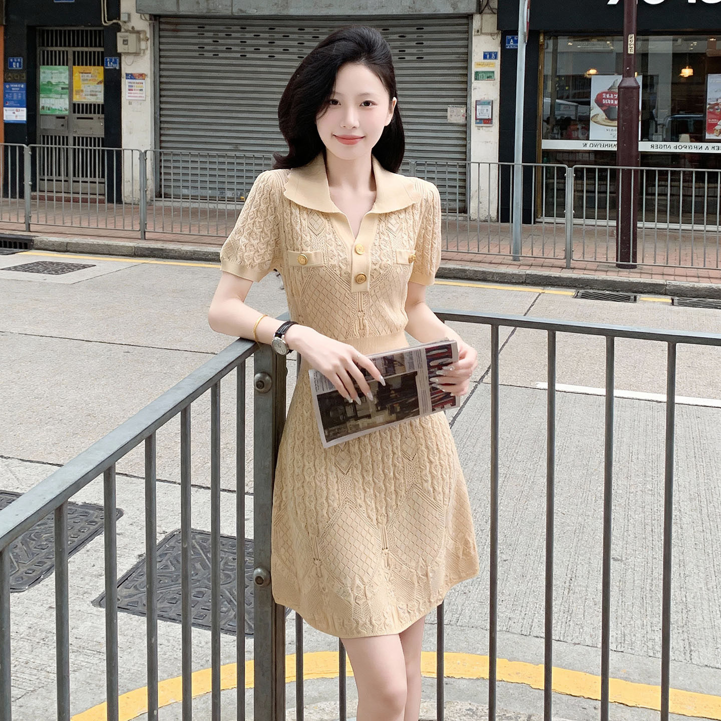 2026新款法式小香风连衣裙女夏季镂空翻领冰丝针织修身减龄高级感