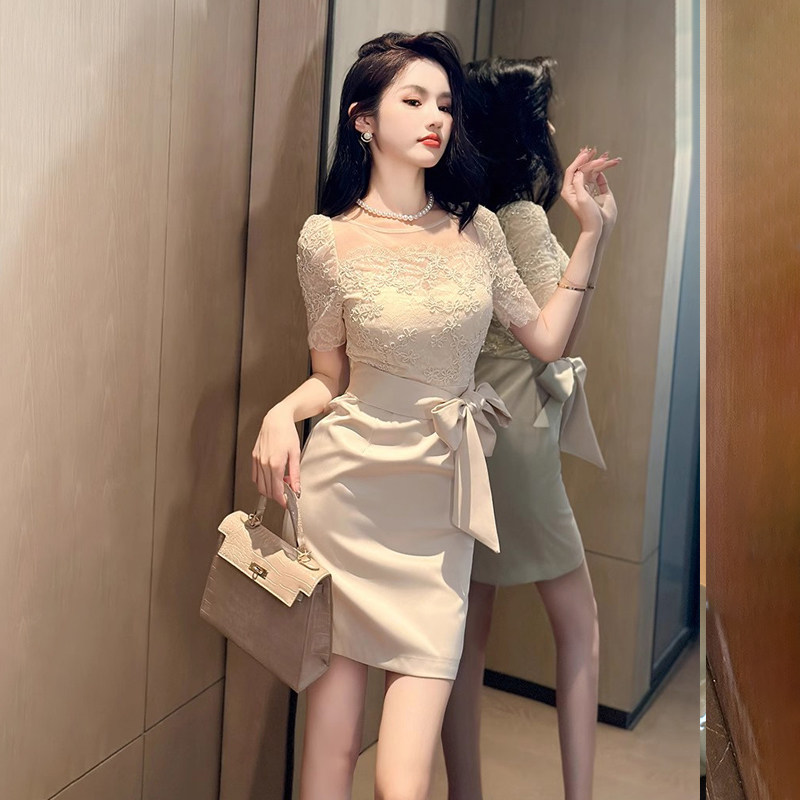 2026春夏新款法式高级感蕾丝包臀连衣裙小个子短款修身系带小甜美