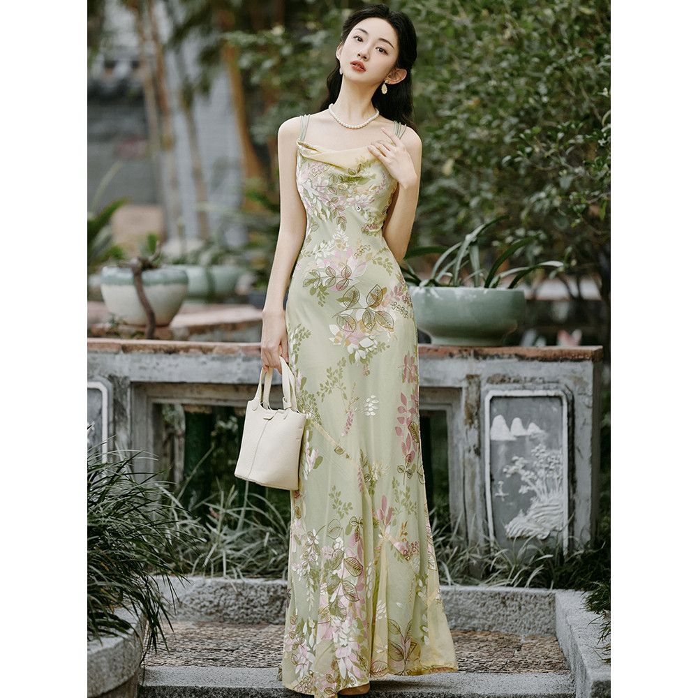 2026新款时尚钉珠斜裁裙子绿色碎花连衣裙春款女装百搭潮流长裙子