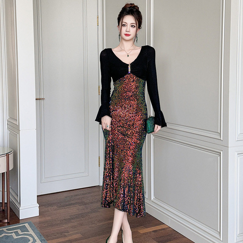 2026秋冬法式时尚V领亮片连衣裙喇叭袖修身鱼尾夜店派对年会礼服,女装/女士精品,连衣裙,淘宝优惠券,粉丝福利购,淘宝优惠卷