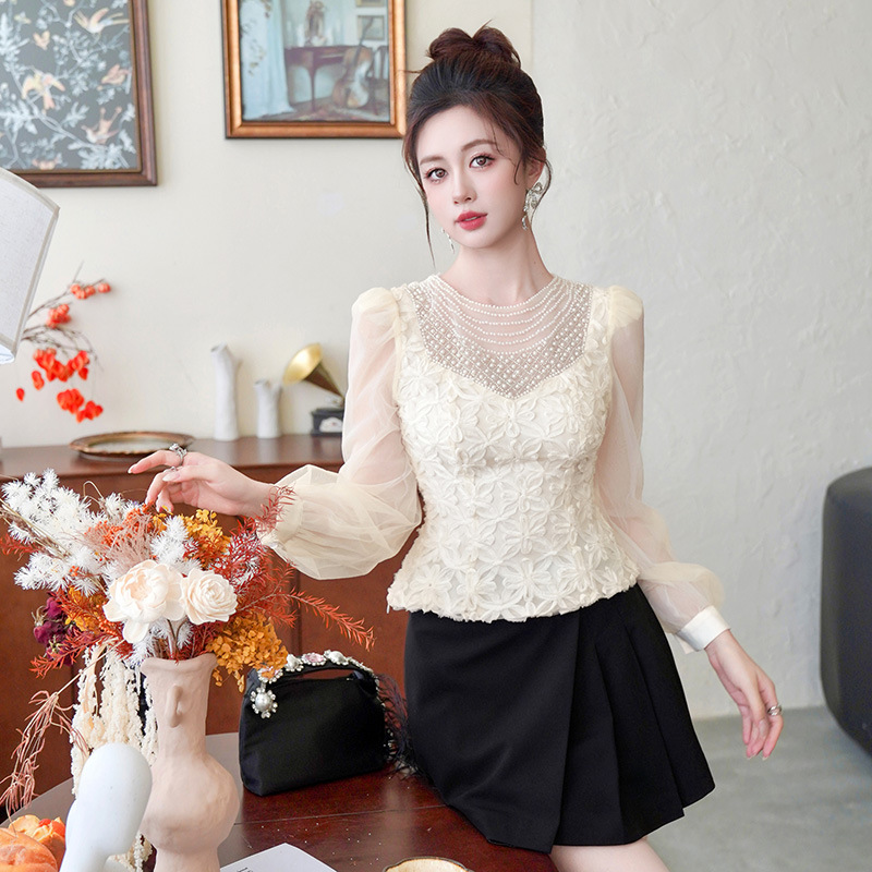 法式珍珠蕾丝网纱拼接上衣女新款宫廷风收腰显瘦气质衬衫