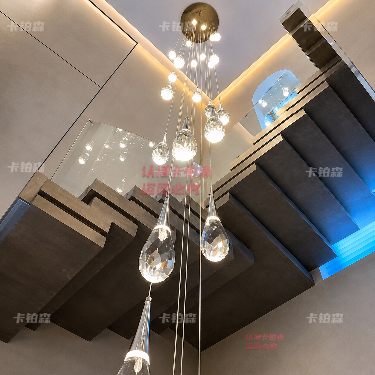 新款楼梯间水晶吊灯极简小复式楼别墅客厅挑空旋转楼梯大吊灯