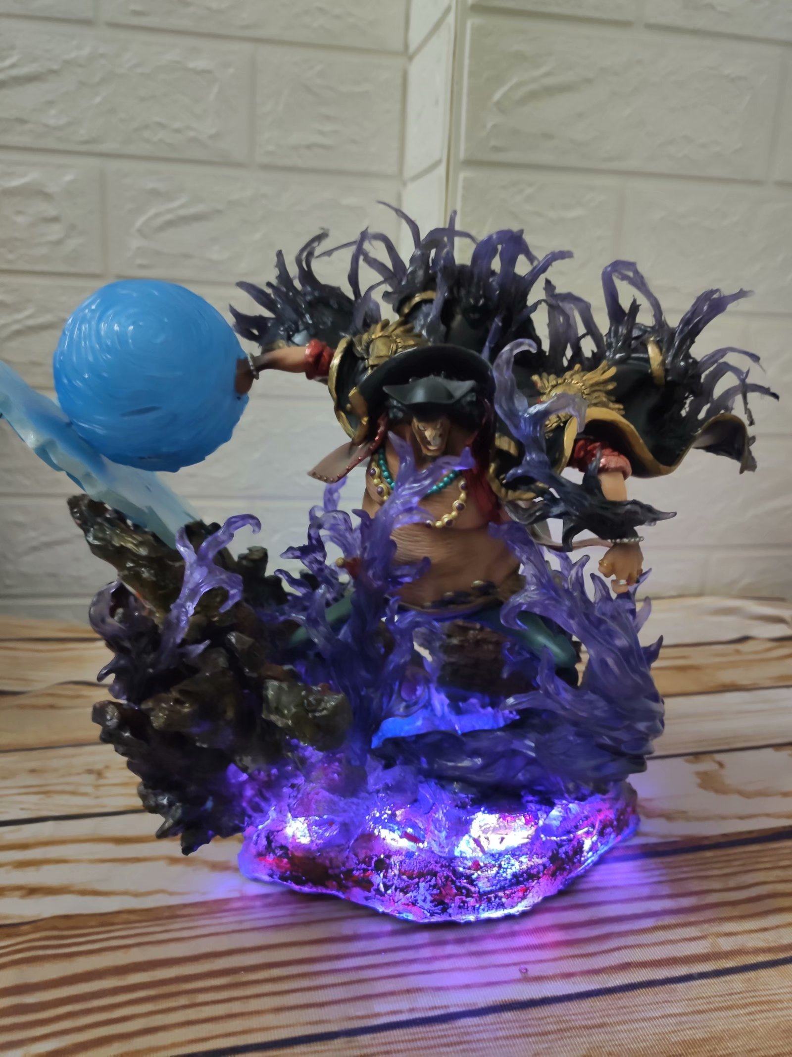 海贼王顶上决战 黑胡子 马歇尔·D·蒂奇 GK发光手办地台底座|ruв категории плесень играть/Аниме/вокруг/cos/настольные игры, руки/яйцо/кукла/BJD/солдат, Король пиратов руки зоны - от Buy2taobao.com для оказания профессиональной услуги покупки агента Taobao