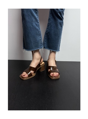 Fermina 棕色一字带粗跟凉鞋女2023新款真皮夏季高跟鞋复古风女鞋