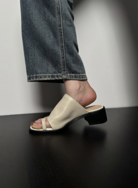 Fermina 超软舒适羊皮夹趾拖鞋女粗跟一字带凉拖2023夏季外穿凉鞋