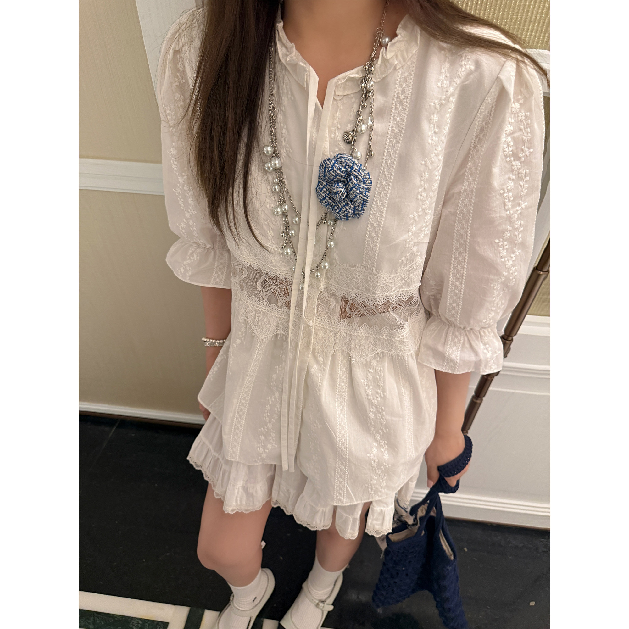 Scout松弛度假感 复古镂空白色蕾丝拼接法式中袖中长款衬衫上衣女