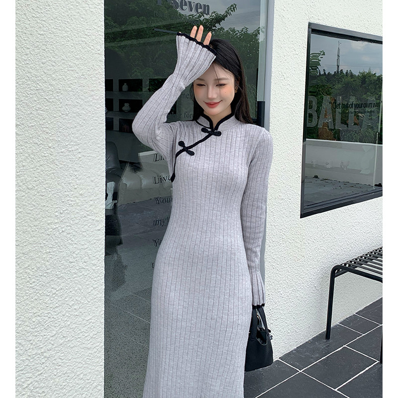 新品新中式国风针织长袖连衣裙盘扣淑女修身包臀长裙配大衣女