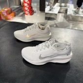 11缓震耐磨舒适跑步运动鞋 Nike耐克女子2025春新款 Winflo HQ3467