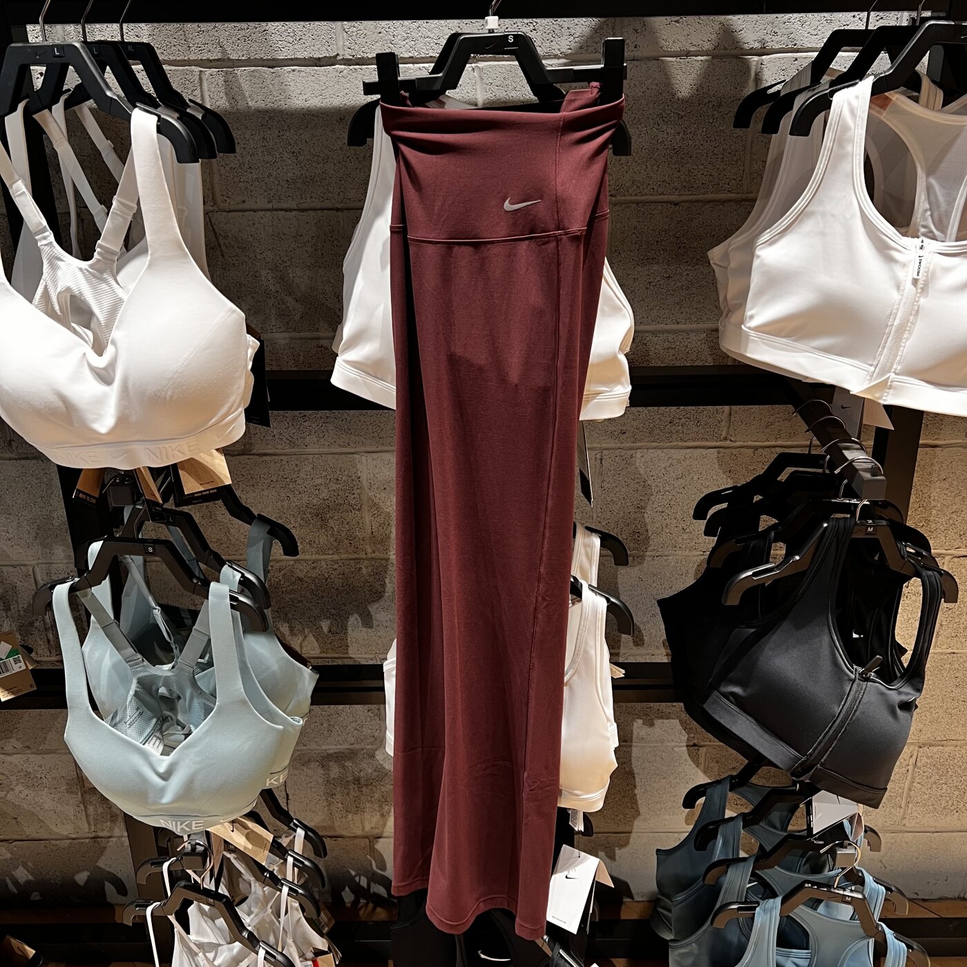 NIKE耐克女子运动训练休闲透气速干松紧高腰修身紧身喇叭裤FV7922