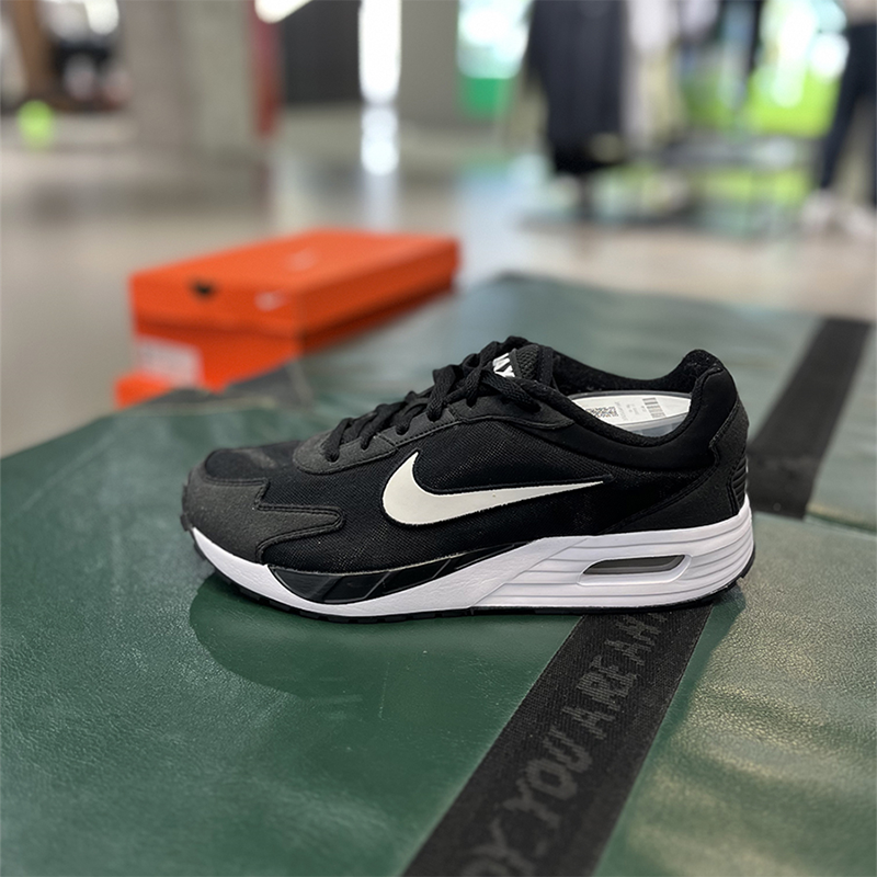 气垫男子运动休闲鞋Nike/耐克