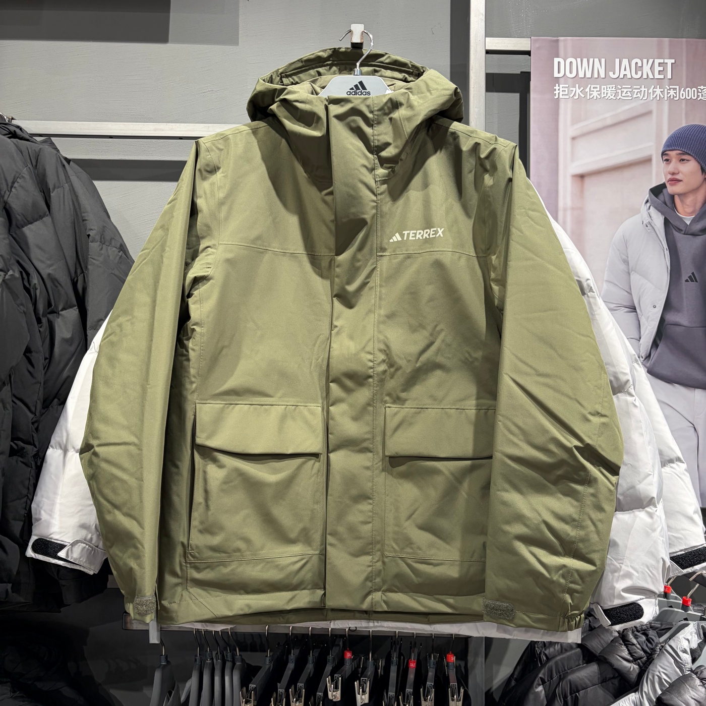 Adidas阿迪达斯棉服外套男子保暖宽松防风户外夹棉冲锋衣 JN9855