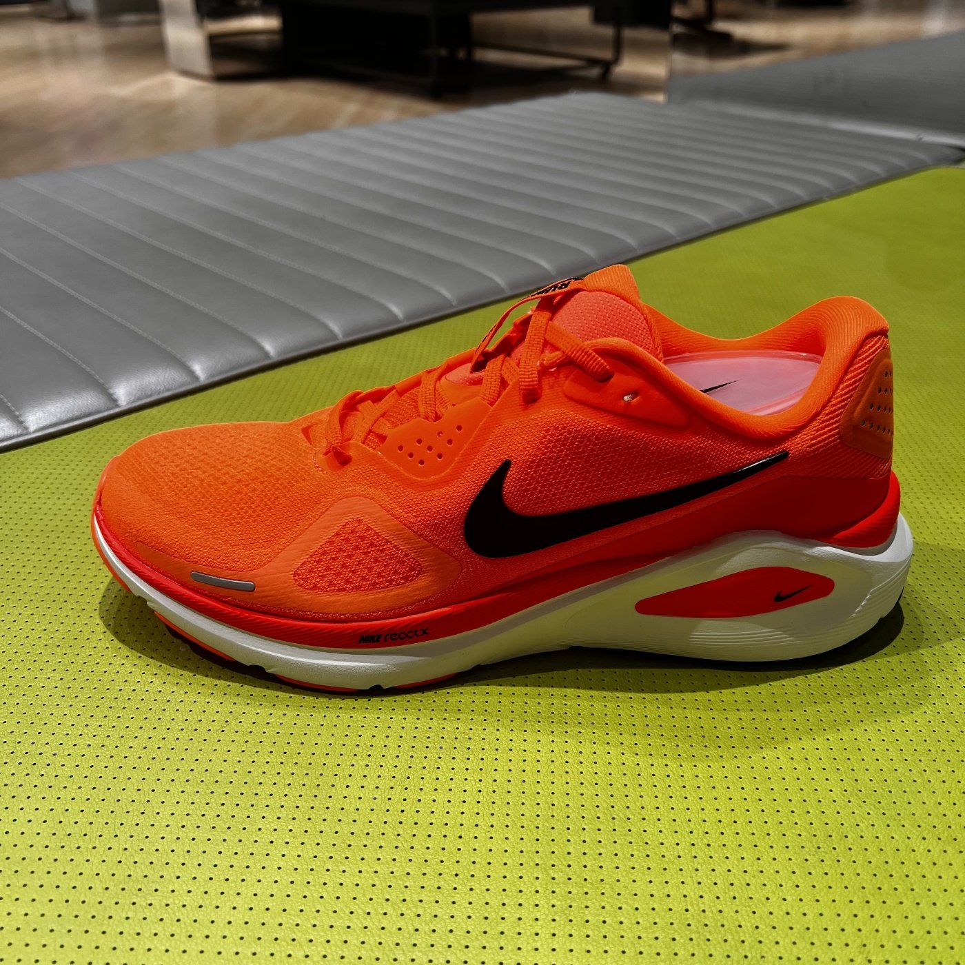 Nike耐克男跑步鞋Structure 26透气缓震公路专业运动鞋HJ1102-800