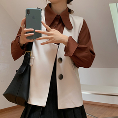 A two-piece suit of open button long sleeve shirt vest