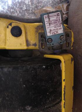 电机抱闸SIME INDUSTRIE model 3WD NO:55051限位XCM NFC-63-145