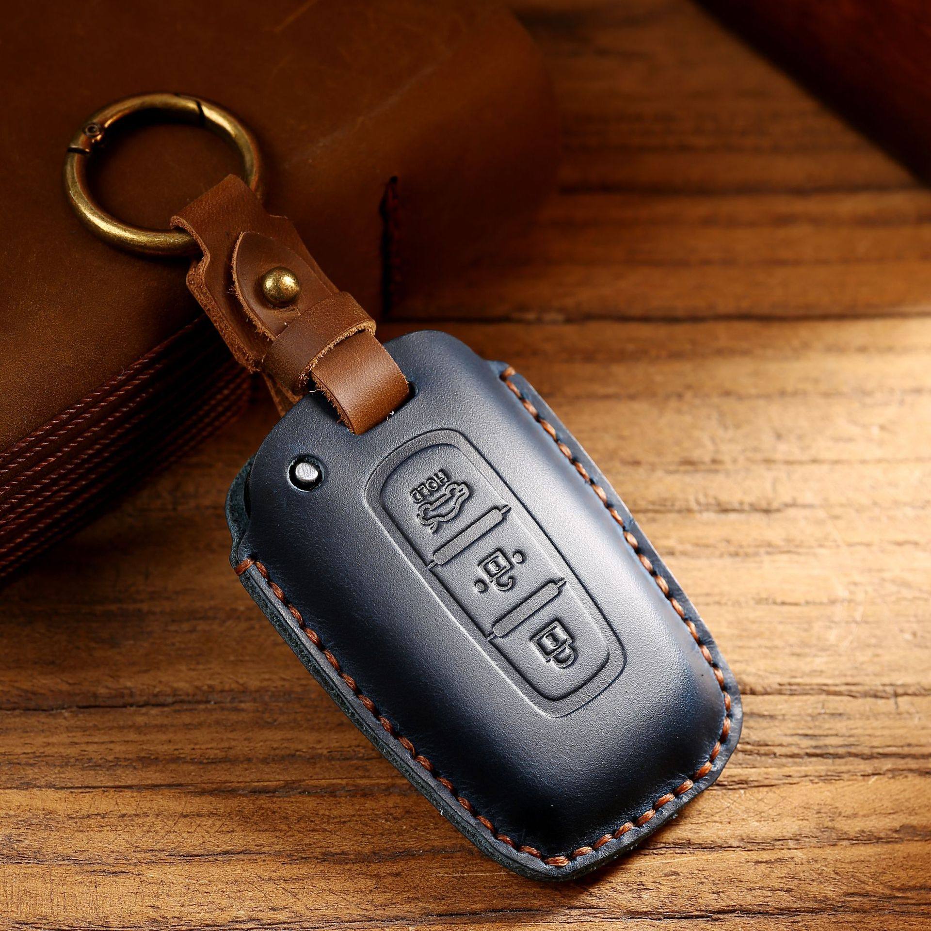 适用老款现代朗动ix35索纳塔8汽车钥匙套起亚智跑K2K5真皮全包壳