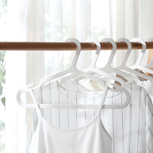 4个装家用塑料防滑衣服挂撑子