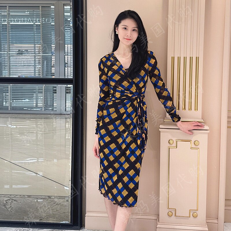 DVF2026秋冬新款裹身连衣裙