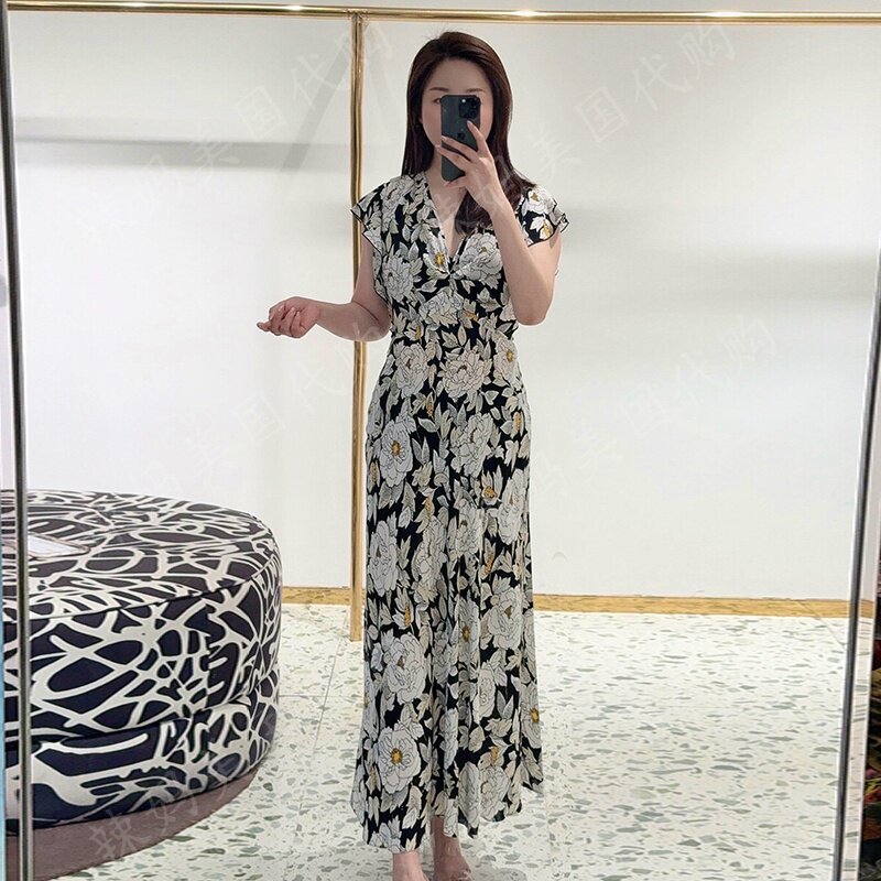 DVF春夏V领黑白复古玫瑰茶歇裙