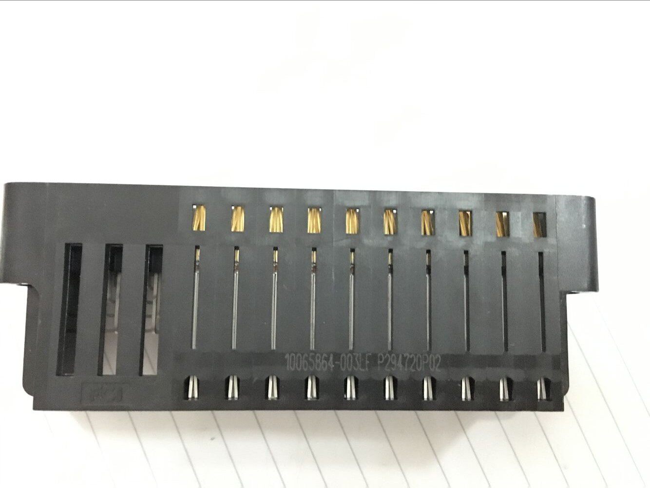 10065864-003LF FCI连接器 10DC+24S RA HEADER 深圳仓储可出样品