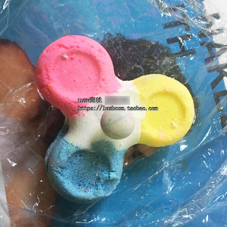 现货英国Lush会转的Bubble Spinner旋风陀螺泡泡浴芭浴棒泡澡