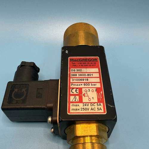 原厂件DS 302 压力开关,MACGREGOR3883