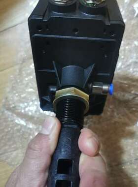 规格的油污浓度探测器，型号是VISION IIIC，