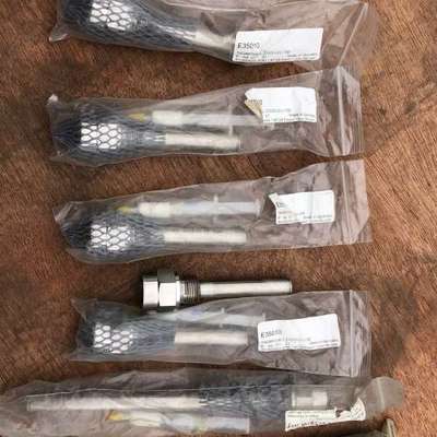 易福门安装件E35010、未使用，4个、