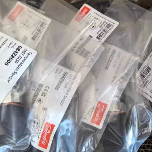 Danfoss温度传感器MBT5250，型号084Z80