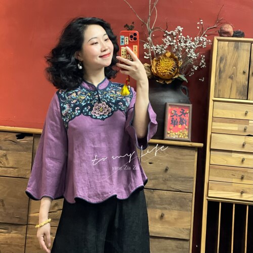 羊在在原创喇叭袖荷叶边刺绣亚麻衬衫上衣女洋气民族风SY25YX0063