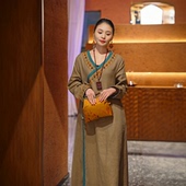 羊在在 民族风刺绣外穿连衣裙加厚中长裙LYQ25GY228 重楼叠月