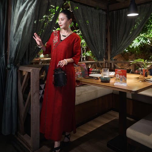羊在在【匀红点翠】苎麻中式盘扣连衣裙刺绣改良旗袍LYQ25YL1409