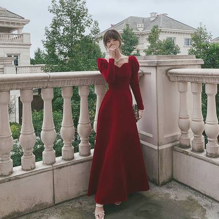 秋冬季酒红色敬酒服新娘平时可穿连衣裙结婚气质显瘦订婚晚礼服裙