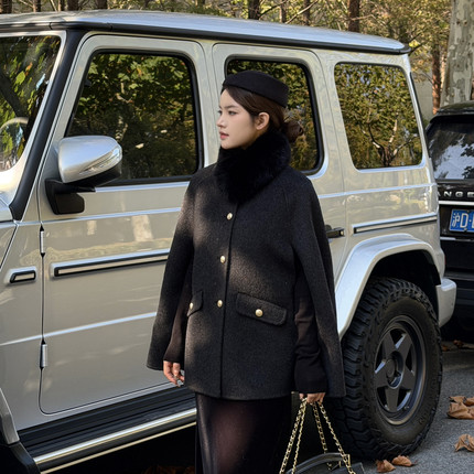 玥儿家篷式宽松羊毛外套(配可拆真狐狸毛领)（含95绵羊毛）5S662-