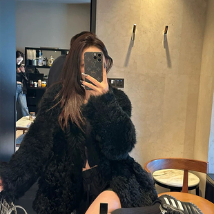 玥儿卡纳原生态皮毛一体奢感高级贵气百搭纯色小卷皮毛一体12191