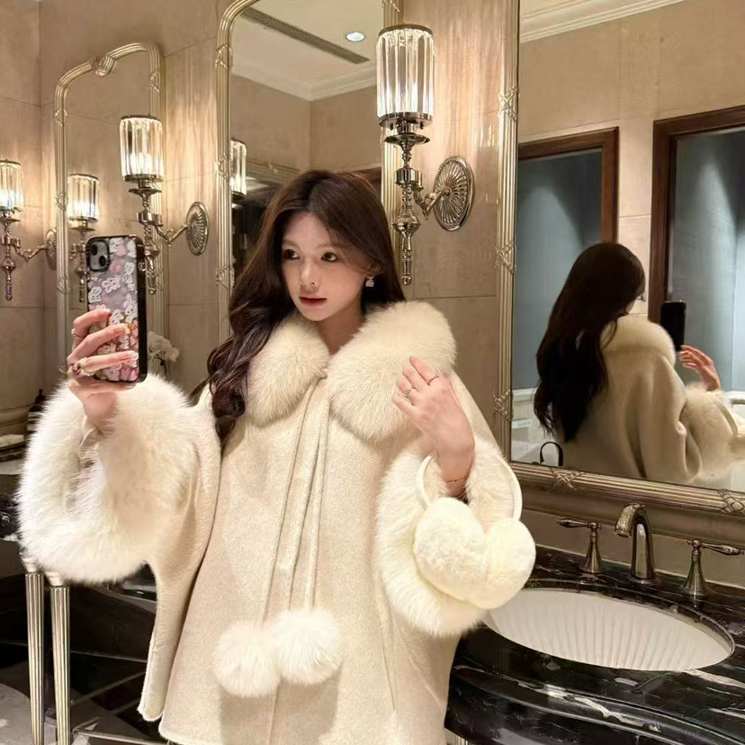 玥儿小众新法式复古毛领系带宽松甜美羊毛外套（含100澳毛）5827