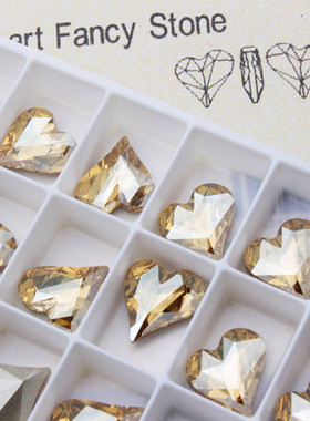 施家水钻4809尖底歪桃心13*12MM001（GSHA)金色魅影爱心款美甲钻