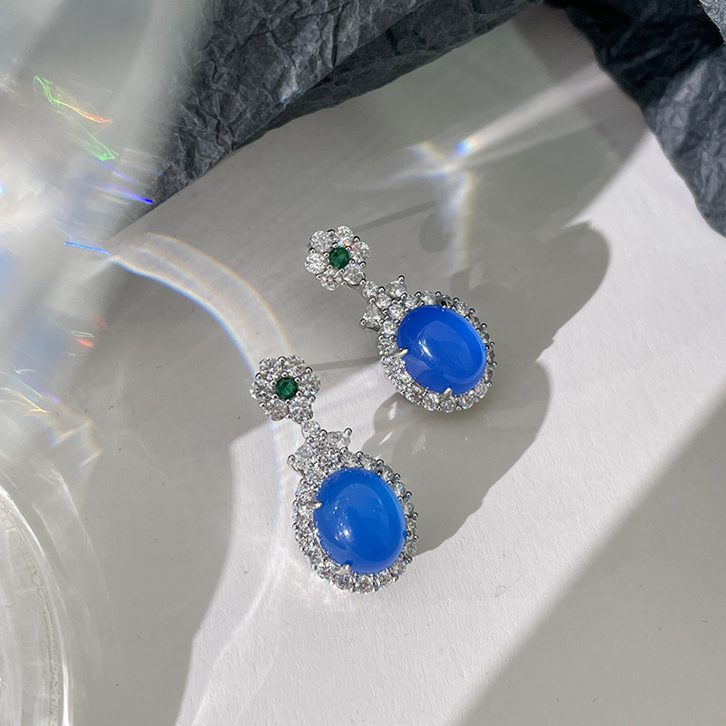 高级感蓝色玛瑙镶钻耳环