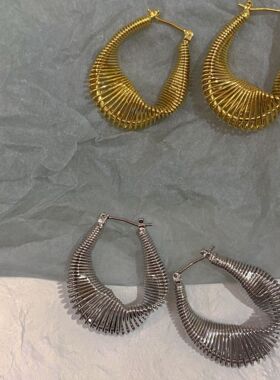 欧美极简冷淡风小众设计个性褶皱扭曲空间线条弹簧耳环ins风耳钉