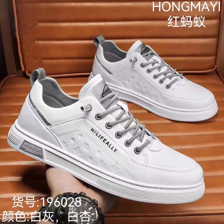 红蚂蚁运动风软底网面时尚休闲鞋