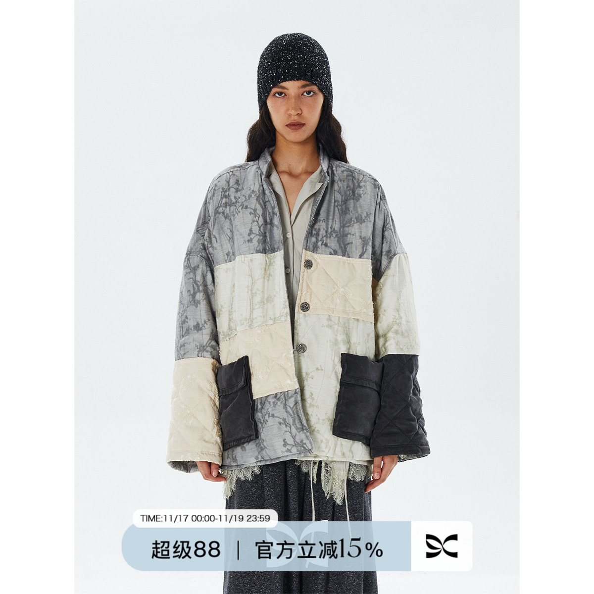 正反两穿拼色提花廓形羽绒