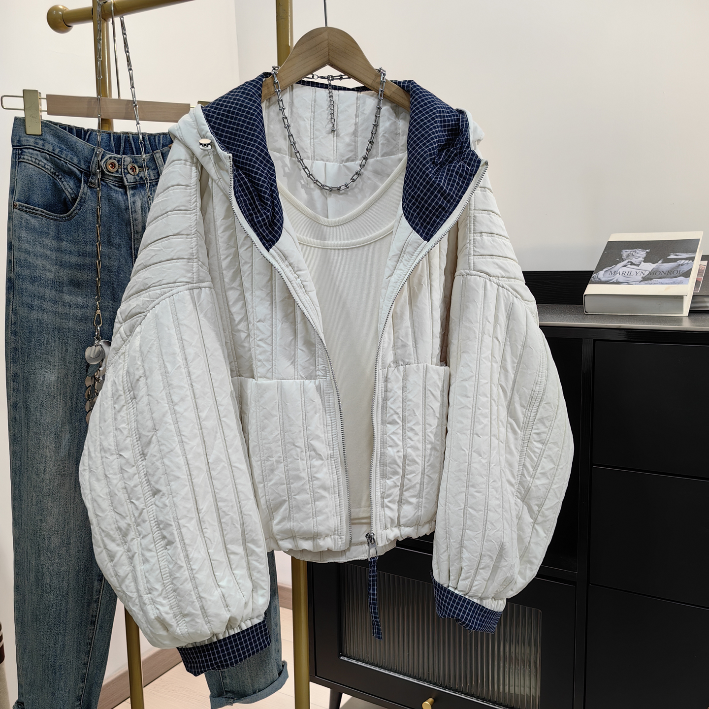 小个子竖条纹夹棉连帽棉服女短款
